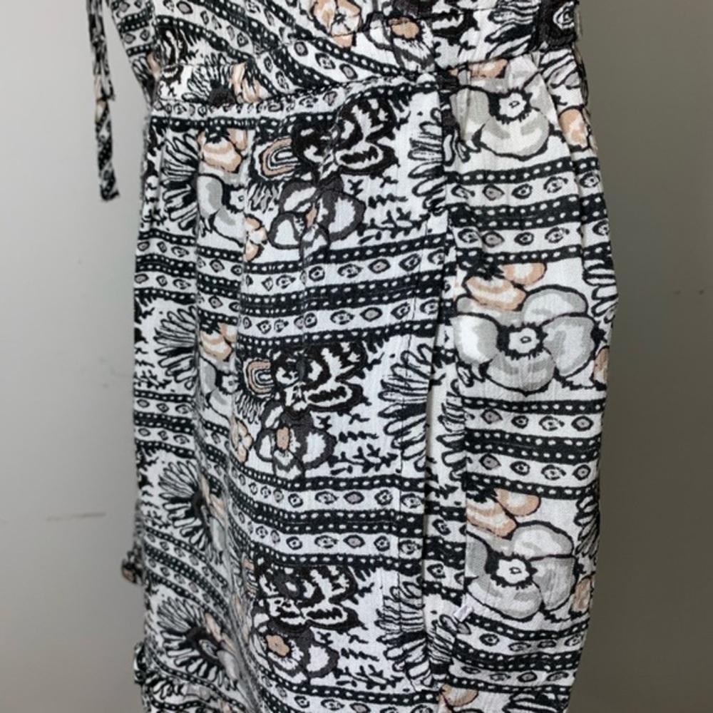 NWT American Eagle stretch beaded lace up romper - Picture 7 of 13